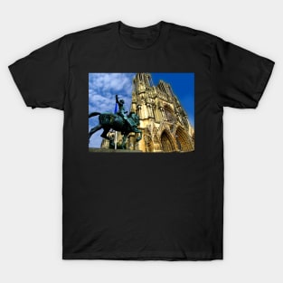 France. Reims. Notre-Dame Cathedral. T-Shirt